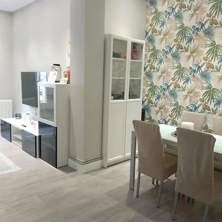 Nuevo, Casco Viejo, Mercado De La Ribera